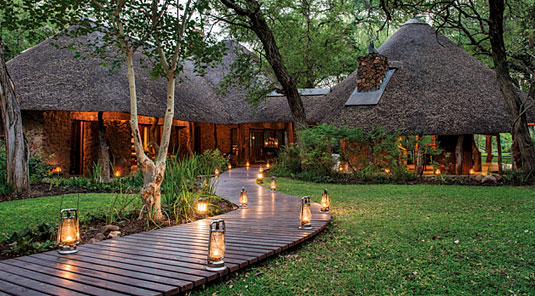 Luxury South African Dulini Safari Lodge located in the Big Five Sabi Sand Game Reserve